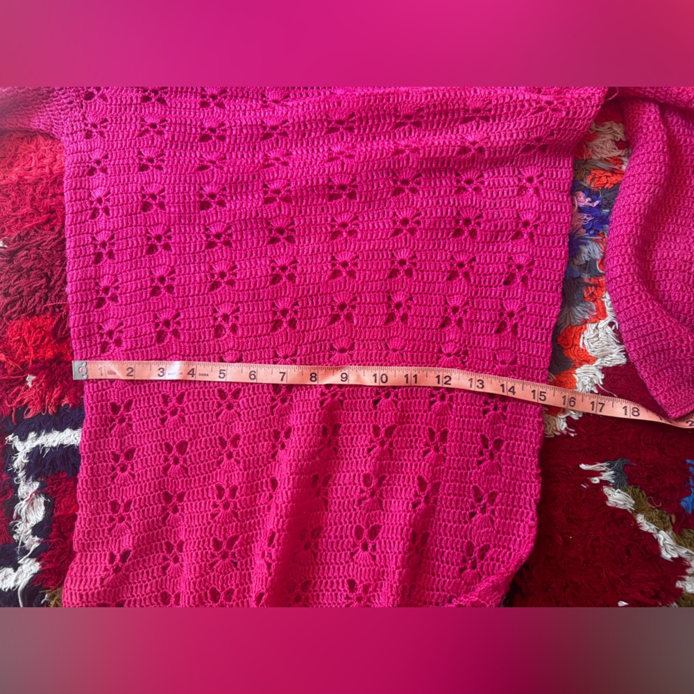 70s Vintage Pink Crochet Knit Dress w Heart Buttons Sz Sm - Picture 8 of 10